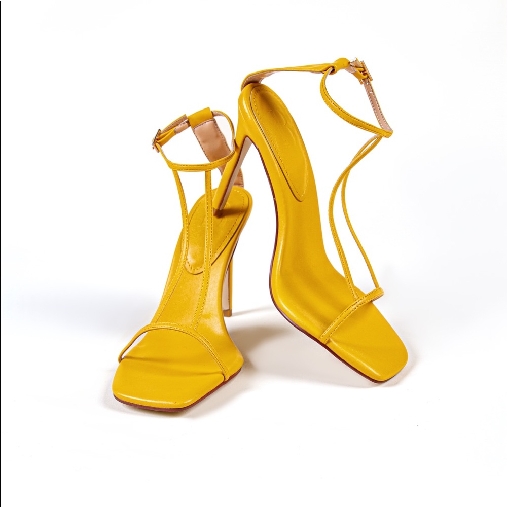BYDose Yellow T Strap Heel. (Brand box)